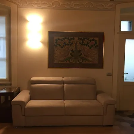 Apartment Palazzo Carasi