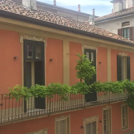Palazzo Carasi *